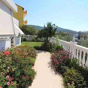 Taku Apartment Ksamil